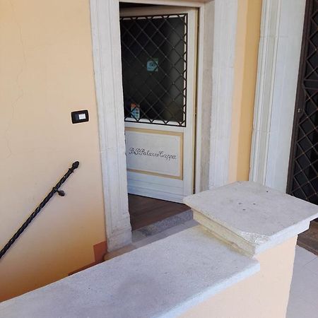 B&B Palazzo Cappa L'Aquila Exterior photo
