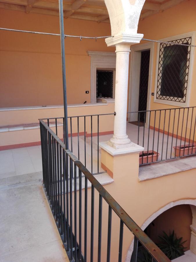 B&B Palazzo Cappa L'Aquila Exterior photo