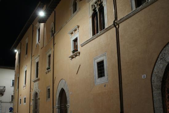B&B Palazzo Cappa L'Aquila Exterior photo